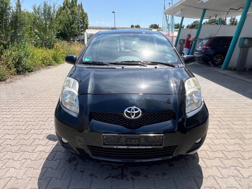 Yaris