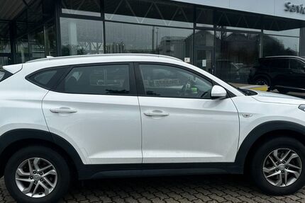 Hyundai TUCSON 178.900 km 10.200 &euro; Zeitz 06712