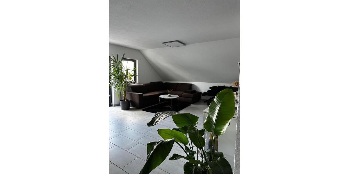 Dachgeschoßwohnung Kirchberg an der Murr - 3 Zimmer, 90 m&sup2;, 1.300&euro; | Angebot:26399994
