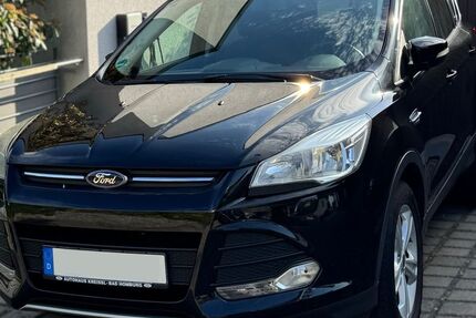 Ford Kuga 98.500 km 8.900 &euro; Zwingenberg 64673