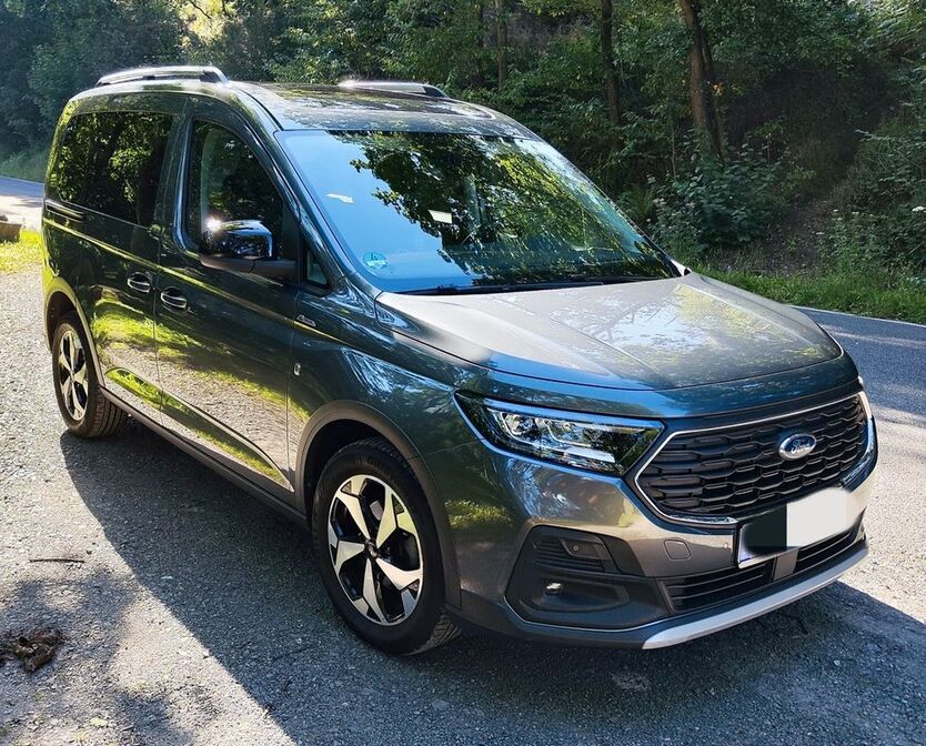 Ford Tourneo Connect 24.000 km 29.000 € Radevormwald 42477