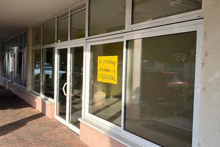 Cafe, Eiscafe, Laden oder ähnliches zimmer