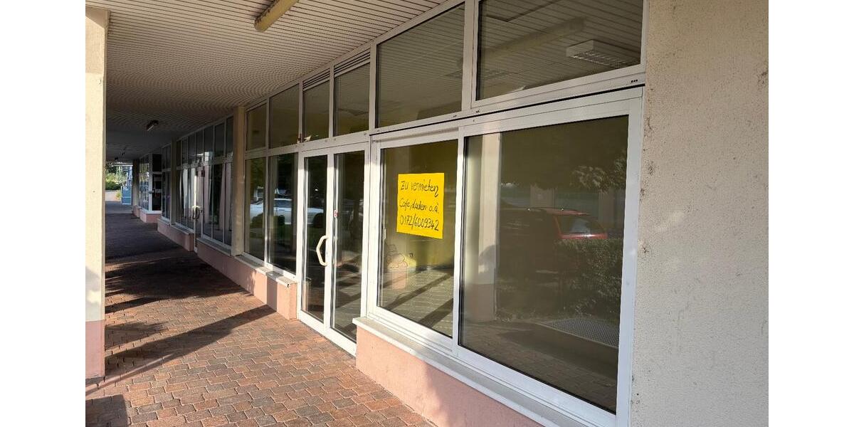 Cafe, Eiscafe, Laden oder ähnliches zimmer