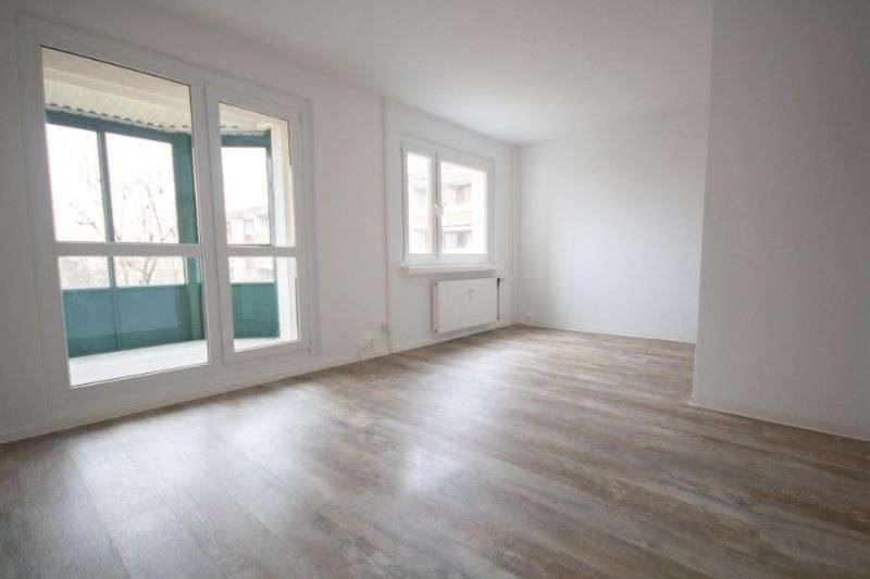 Etagenwohnung Halle (Saale) Silberhöhe - 3 Zimmer, 58 m&sup2;, 335&euro; | Angebot:26437258