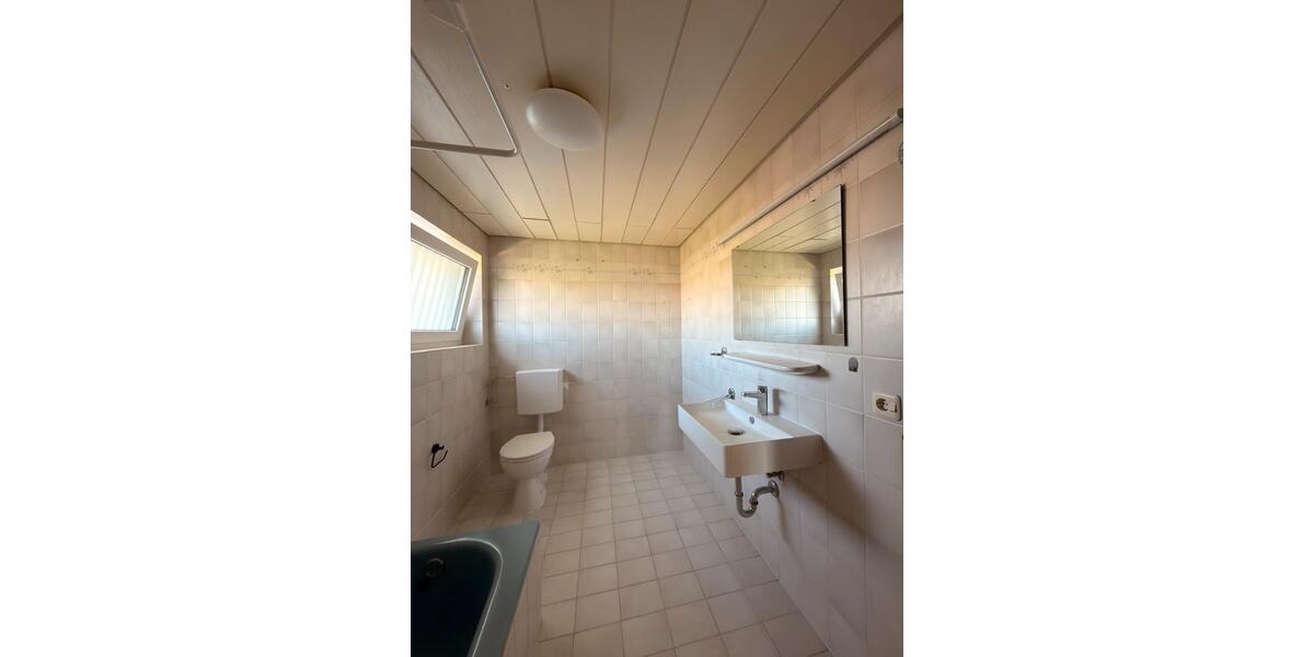 Etagenwohnung Bitburg - 2 Zimmer, 81 m&sup2;, 690&euro; | Angebot:26423476