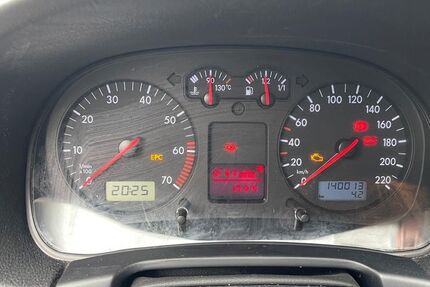 VW Golf 157.500 km 2.500 &euro; Hamburg 22419