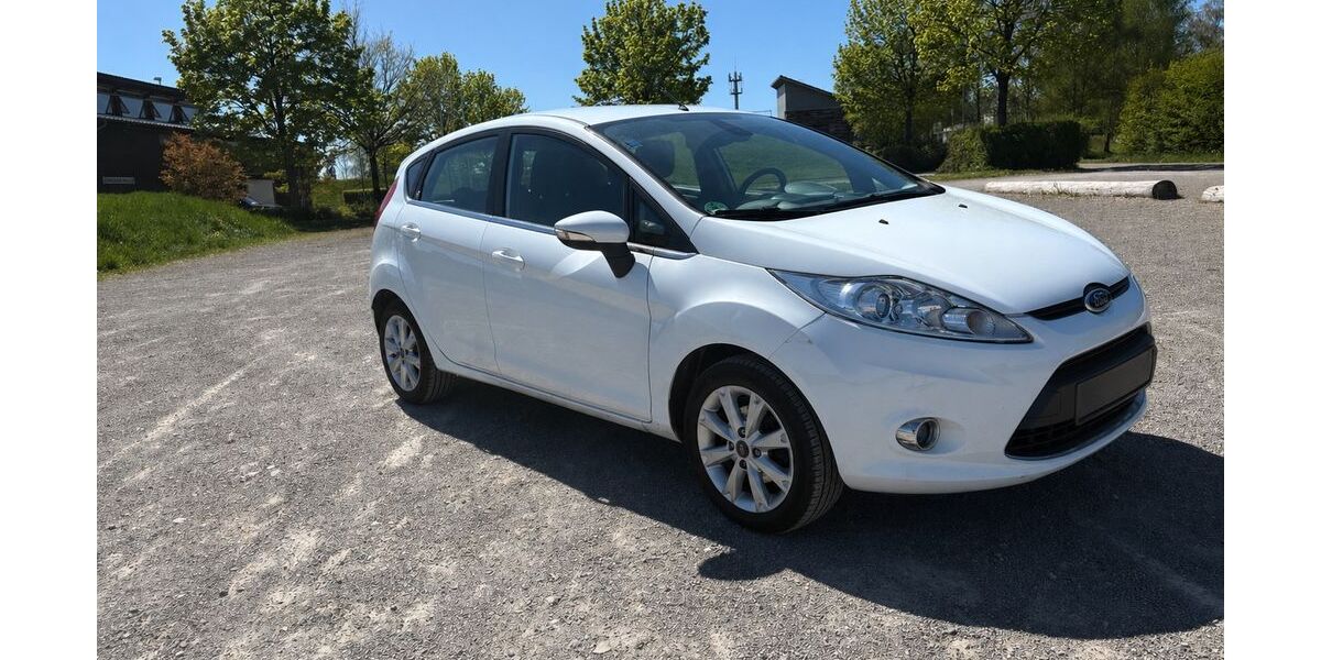 Ford Fiesta 105.000 km 3.450 &euro; Sulz 72172
