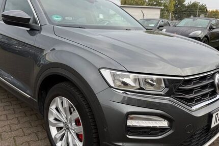 VW T-Roc 117.001 km 18.590 € Frankfurt 60386