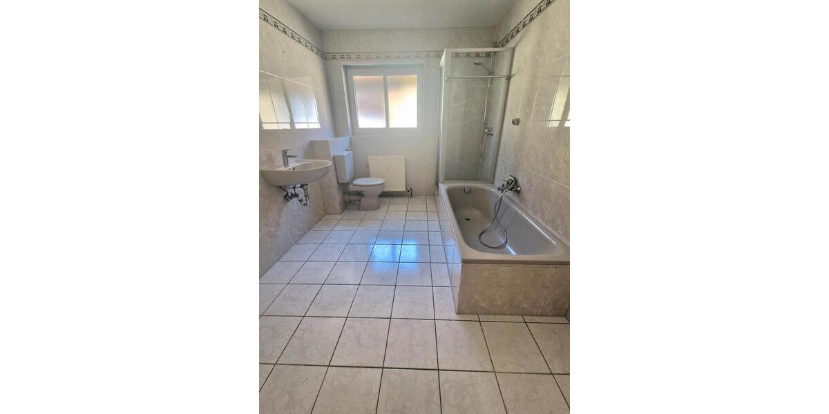 Etagenwohnung Dudenhofen - 4 Zimmer, 121 m&sup2;, 325.000&euro; | Angebot:26762922