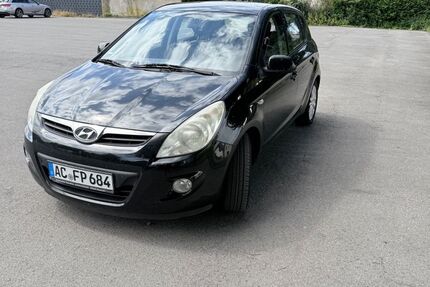 Hyundai i20 61.000 km 4.700 &euro; Alsdorf 52477