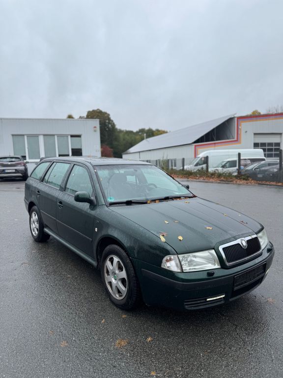 Skoda Octavia 175.316 km 900 € Marsberg 34431
