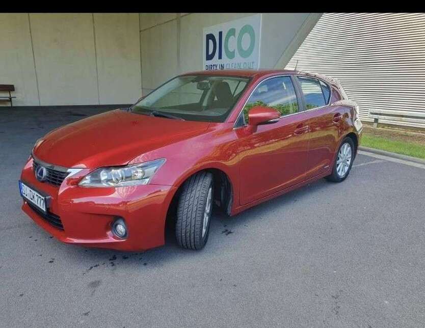 CT 200h