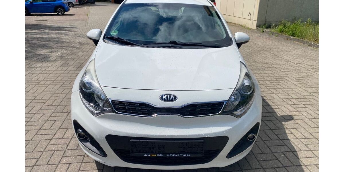 Kia Rio 145.510 km 6.999 &euro; Berlin 12349