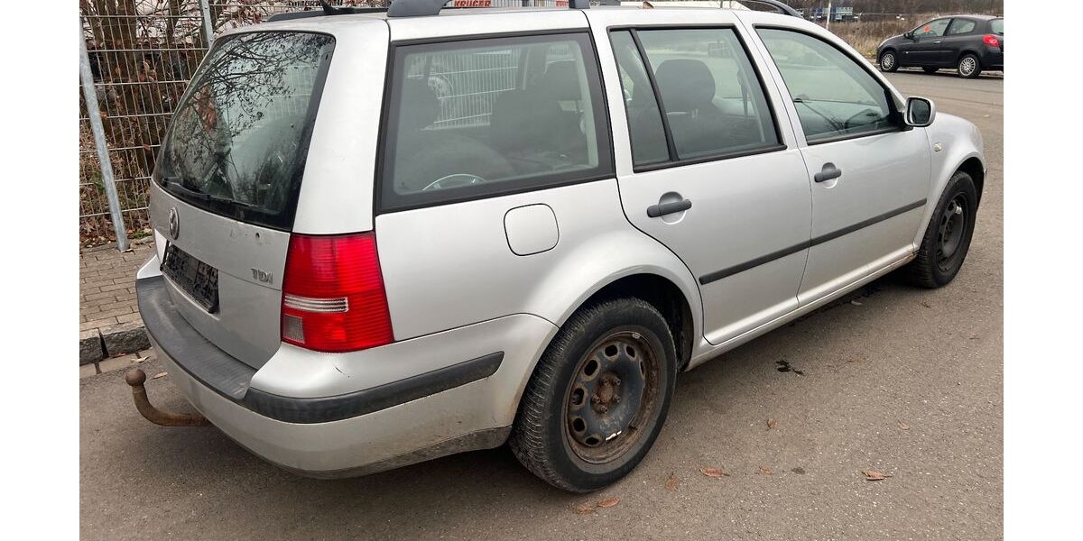 VW Golf 330.000 km 900 &euro; Göttingen 37079