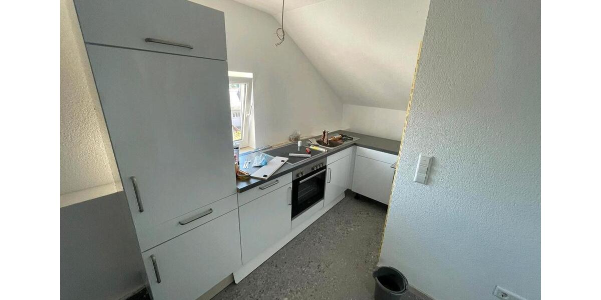 Dachgeschoßwohnung Oberderdingen - 2 Zimmer, 50 m&sup2;, 900&euro; | Angebot:24994550