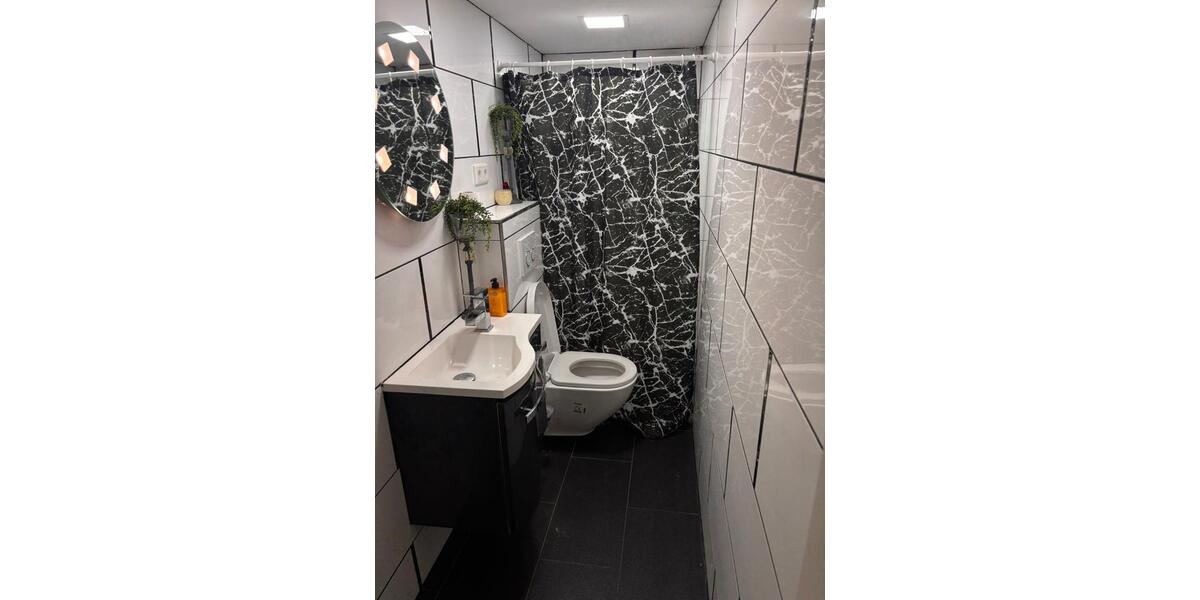 Einfamilienhaus Harrislee - 8 Zimmer, 300 m&sup2;, 4.500&euro; | Angebot:25342145