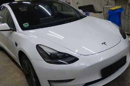 Tesla Model 3 73.900 km 25.400 &euro; Kirchberg/Untermitterdorf 94259