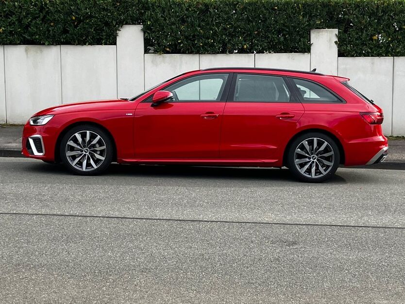 Audi A4 131.000 km 26.400 € Wuppertal 42113