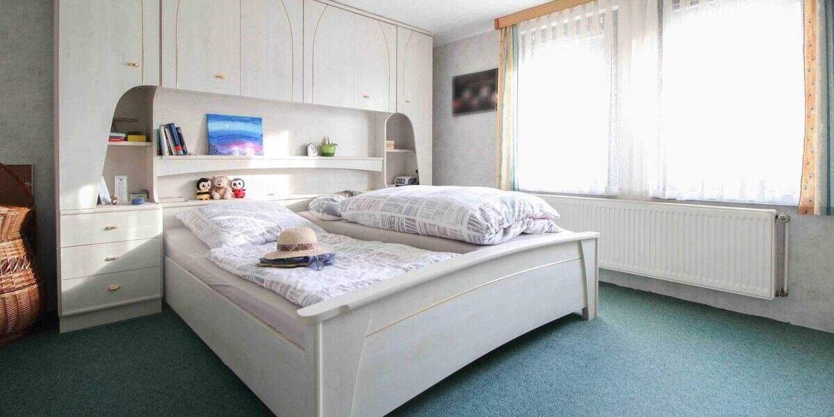 Reihenmittelhaus Calbe - 5 Zimmer, 220 m&sup2;, 113.000&euro; | Angebot:25213018