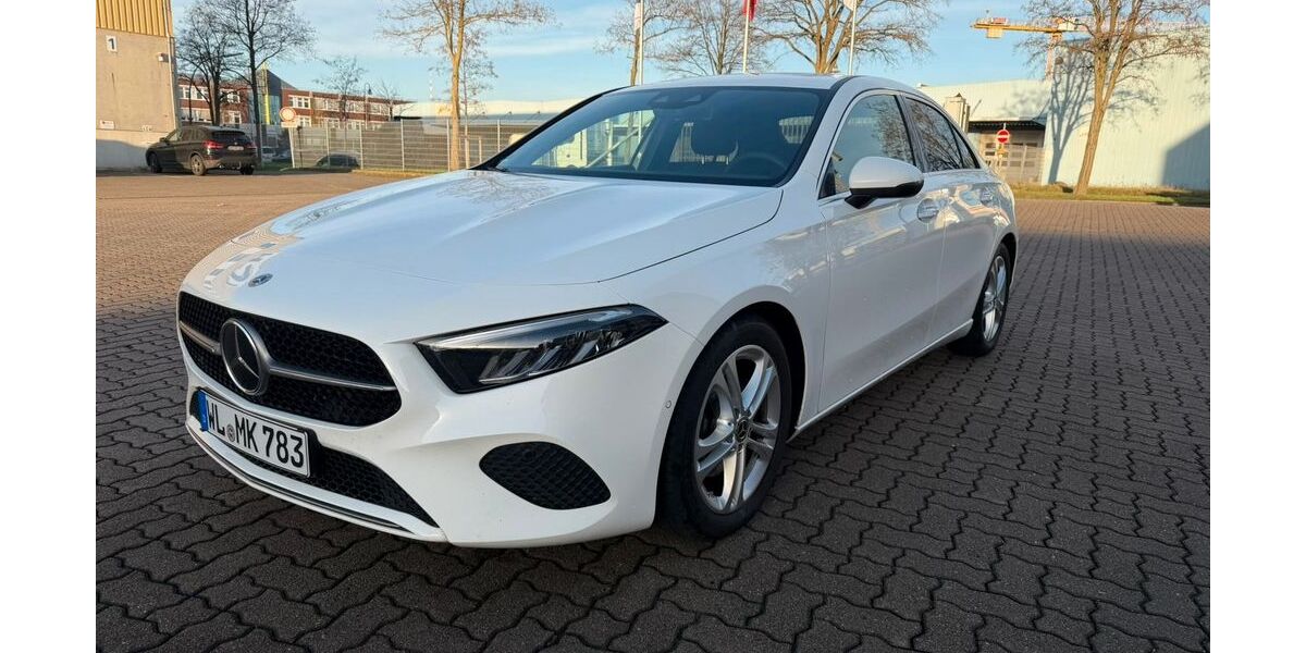 Mercedes-Benz A 180 90.543 km 24.499 &euro; Tespe 21395