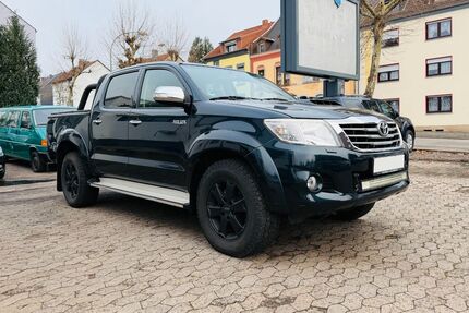 Toyota Hilux 114.000 km 27.200 &euro; Saarbrücken 66115