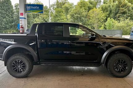 Ford Raptor 15.420 km 61.000 &euro; Pfaffenhofen 85276