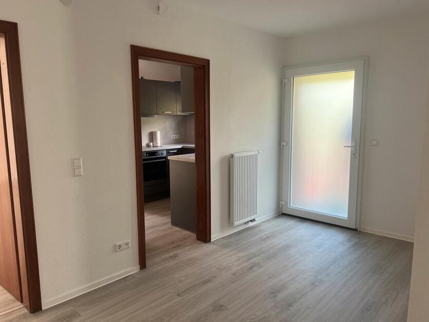 Helle 4-Zimmer Wohnung mit Balkon und Carport in Engen
