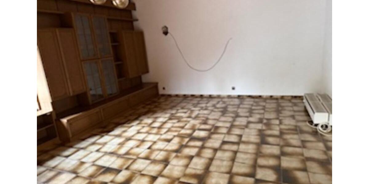 Einfamilienhaus Peine - 7 Zimmer, 180 m&sup2;, 1.800&euro; | Angebot:25418961