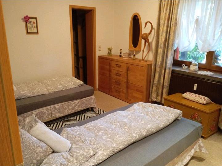 Erdgeschoßwohnung Lügde - 6 Zimmer, 193 m&sup2;, 162.000&euro; | Angebot:26808364