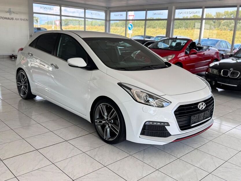 i30