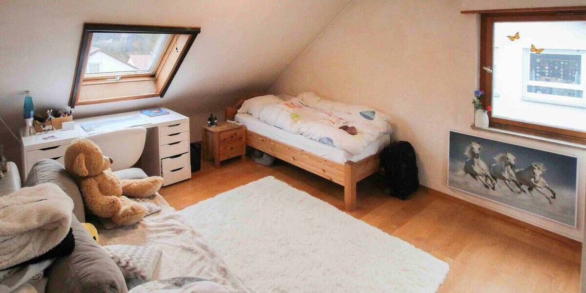 Mehrfamilienhaus, Wohnhaus Uhingen Baiereck - 6 Zimmer, 147 m&sup2;, 299.000&euro; | Angebot:26291346