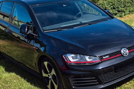 VW Golf 142.000 km 13.399 &euro; Schwerin 19061