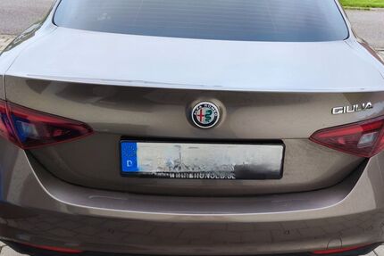 Alfa Romeo Giulia 131.500 km 14.900 &euro; Reutlingen 72760