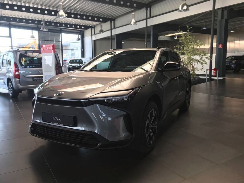 Toyota bZ4X 1.500 km 39.890 € Göppingen 73037