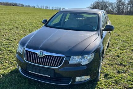 Skoda Superb 162.140 km 6.200 &euro; Weischlitz 08538