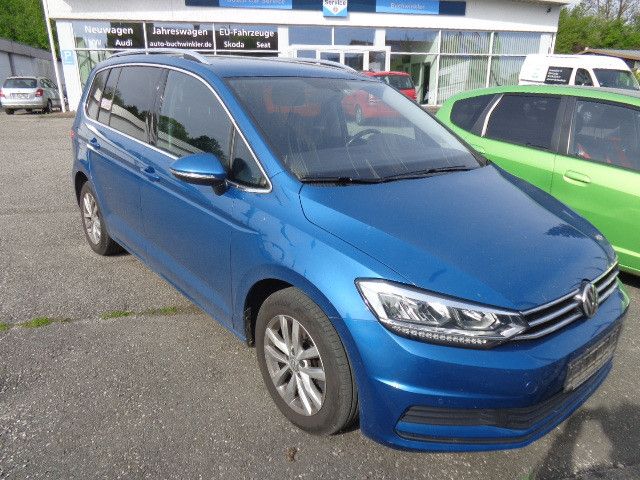 VW Touran 69.757 km 17.498 &euro; Laufen 83410