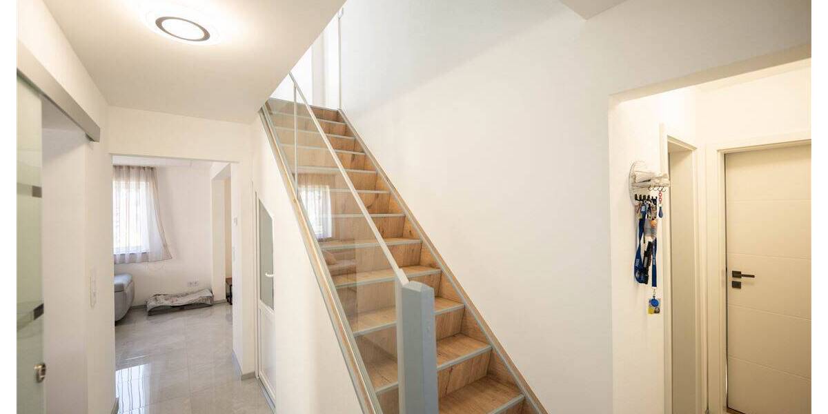 Einfamilienhaus Oberkochen - 5 Zimmer, 127 m&sup2;, 550.000&euro; | Angebot:26434883