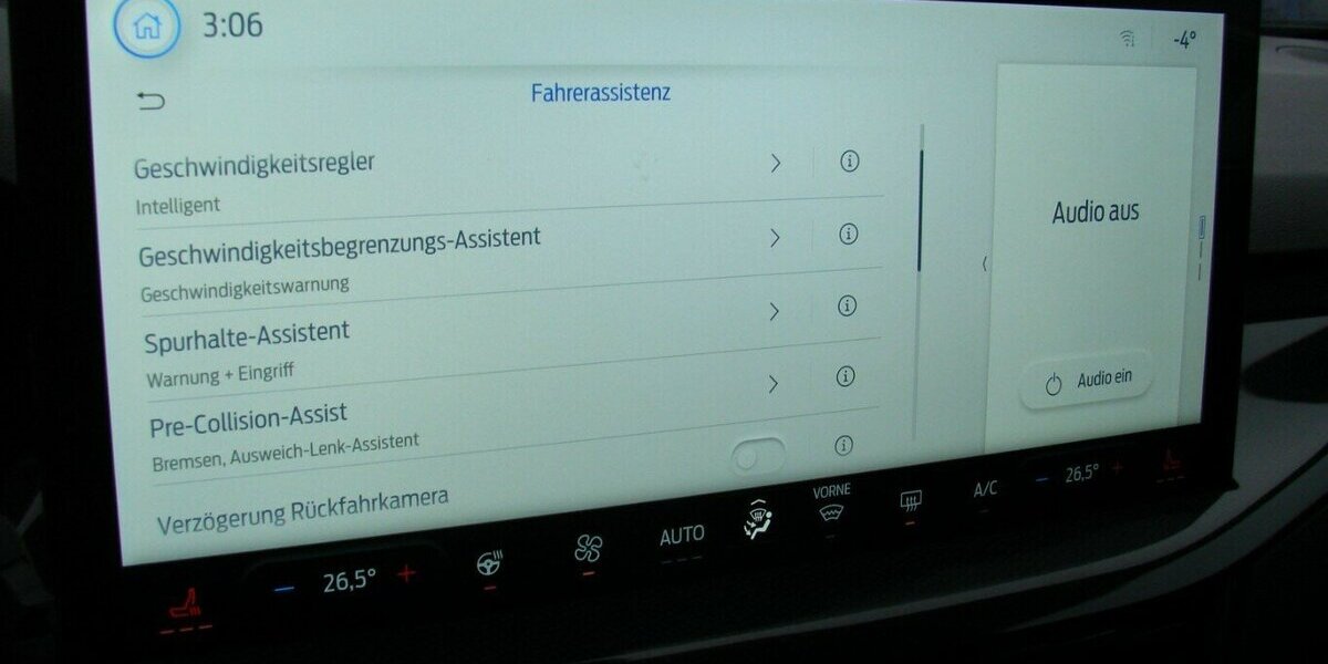 Ford Focus 1.5L TDCi ST-Line X ACC LED AHK HUD Bliss 12.043 km 23.980 &euro; Falkensee 14612