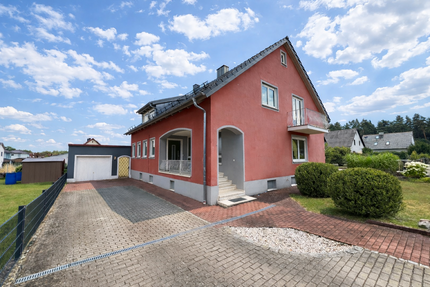 Haus Bodenwöhr - 5 Zimmer, 180 m&sup2;, 298.000&euro; | Angebot:22727427