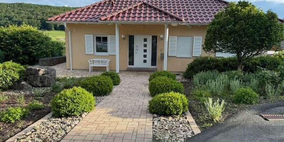 Haus zum Kaufen in Gladenbach nahe Marburg 585.000 € 175 m² 7 zimmer