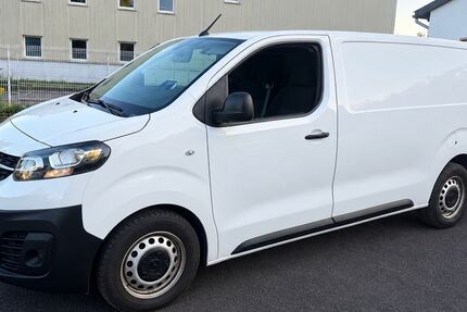 Opel Vivaro 96.521 km 16.500 &euro; Eisenach 99817