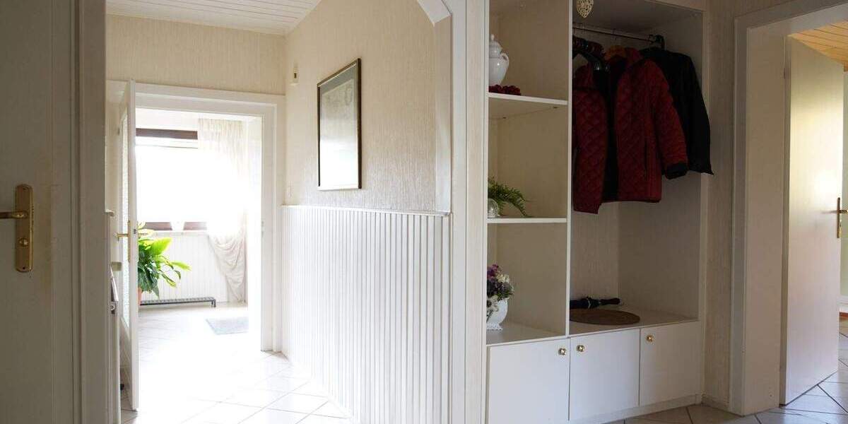 Etagenwohnung Edemissen Wipshausen - 3 Zimmer, 108 m&sup2;, 85.000&euro; | Angebot:23833411