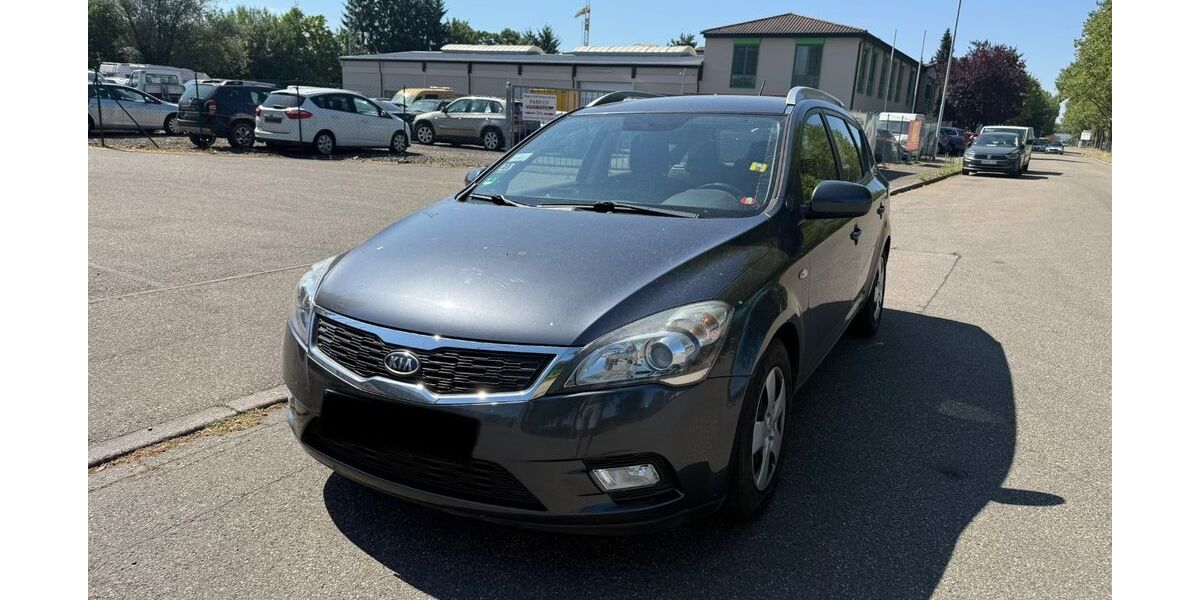 Kia ceed Sportswagon 207.000 km 2.499 &euro; lahr 77933