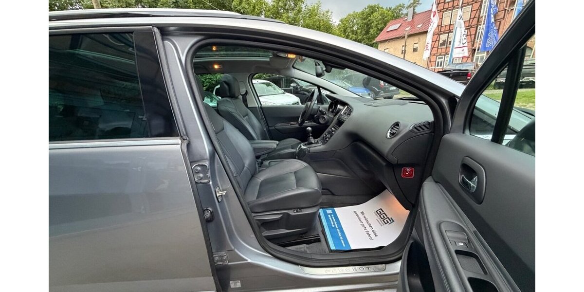Peugeot 5008 SITZHEIZUNG LEDER AHK 117.000 km 6.499 &euro; Rudolstadt 07407