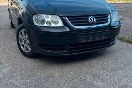 VW Touran 272.000 km 2.699 &euro; Erfurt 99089