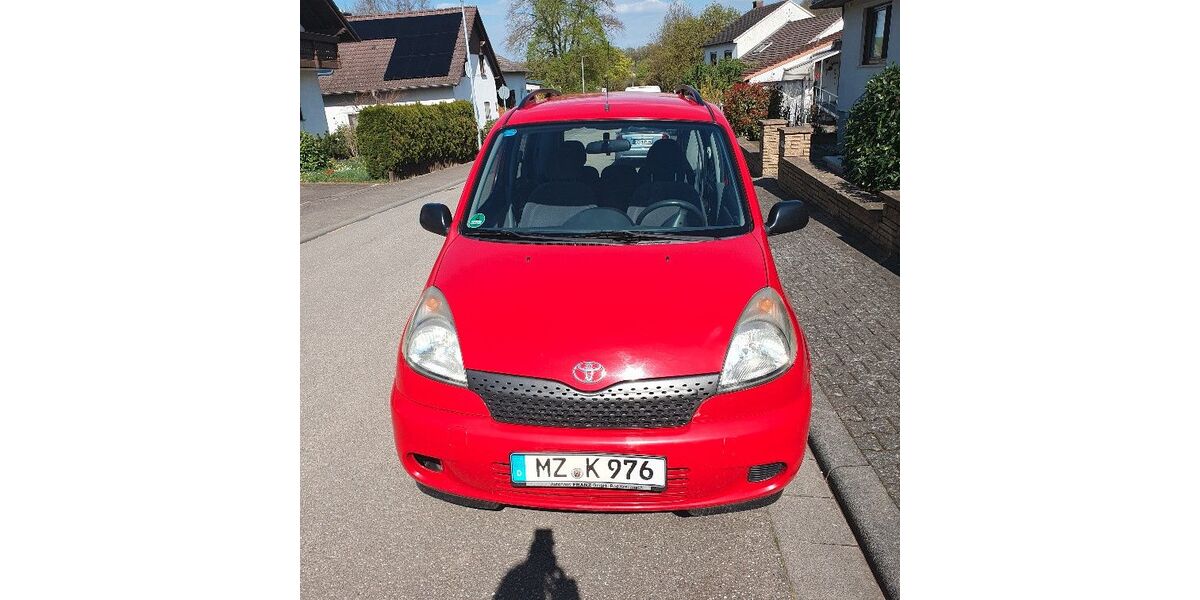 Toyota Yaris 202.000 km 2.900 &euro; Nieder-Hilbersheim 55437