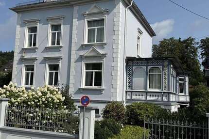 Haus zum Kaufen in Gummersbach 795.000 € 260 m² 10 zimmer