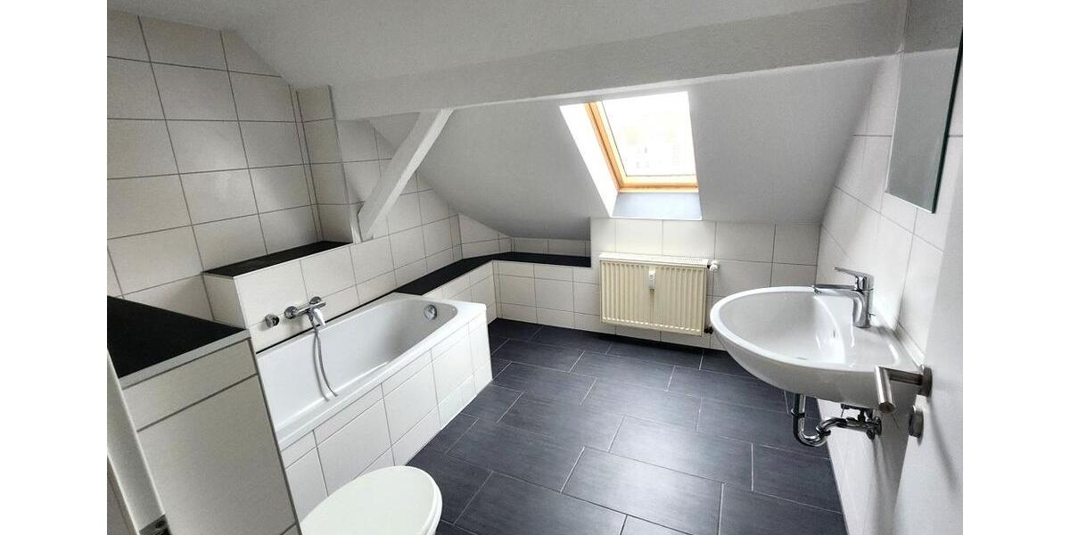 Dachgeschoßwohnung Schkeuditz - 1 Zimmer, 42 m&sup2;, 419&euro; | Angebot:26313666