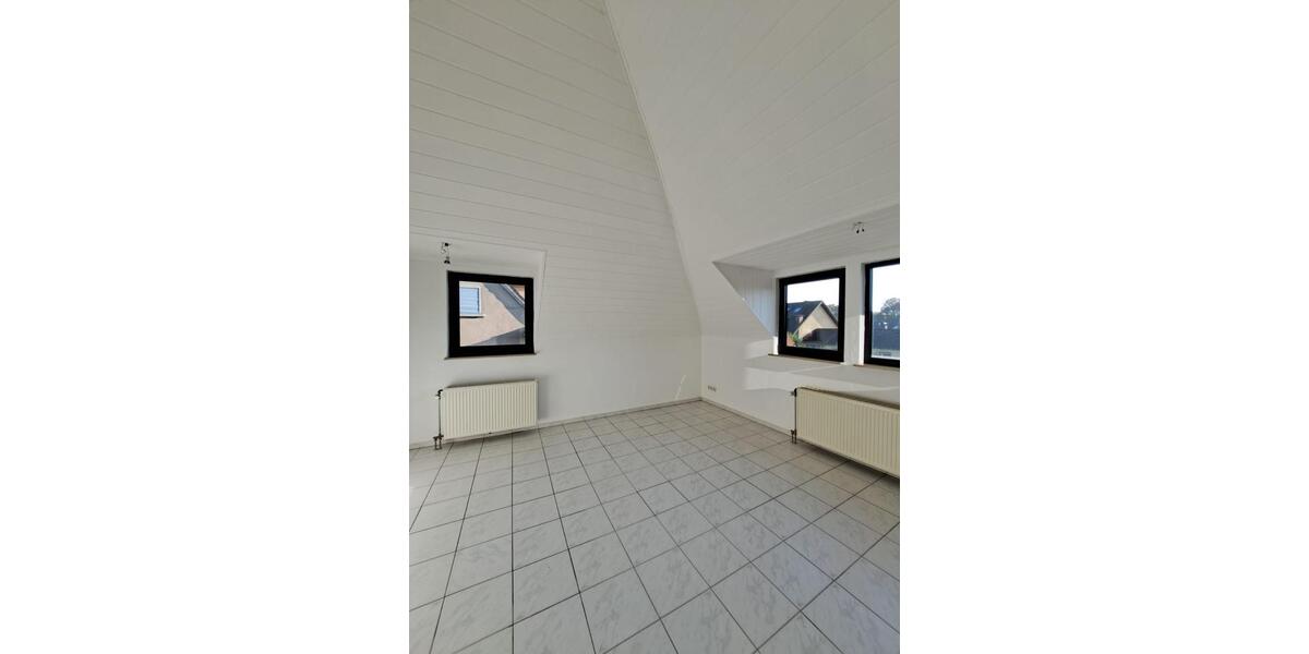 Dachgeschoßwohnung Mannheim Rheinau - 3 Zimmer, 64 m&sup2;, 199.000&euro; | Angebot:19181708