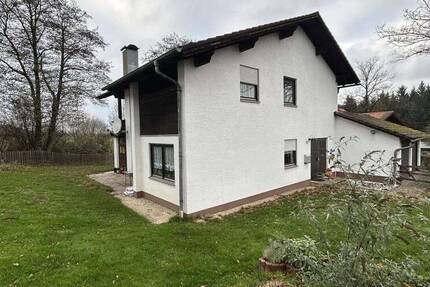 Traumlage mit Sonnenuntergang: Freistehendes Zweifamilienhaus in Luftkurort! Generationenhaus! 6 zimmer